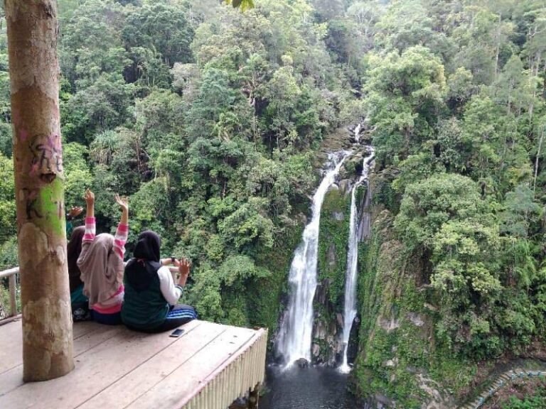 775 Air Terjun Mbilulu4 768x576