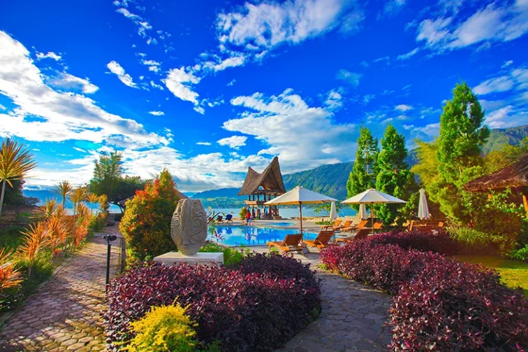 Geosite Ambarita Tuktuk Tomok2 768x512