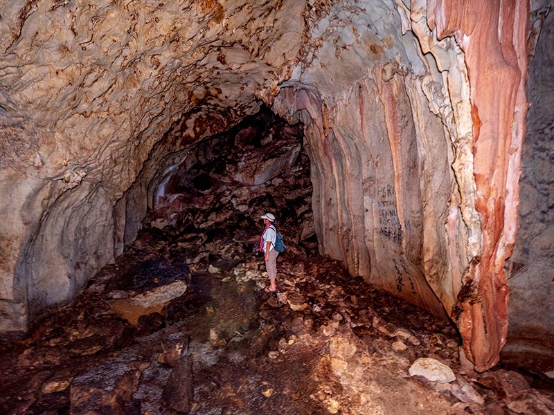Geosite Balige – Liang Sipege – Batu Basiha – Meat - ONETOBA