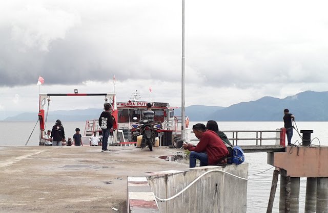 Pelabuhan Sipinggan Nainggolan3