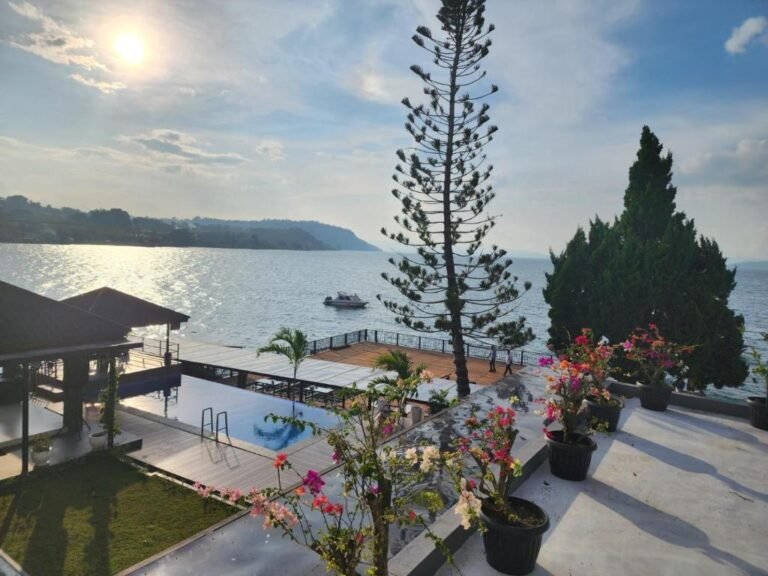 Purnama Balige Hotel Restaurant8 768x576