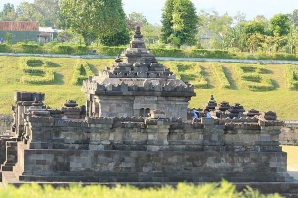 candi gunung sambisari 4 1024x682