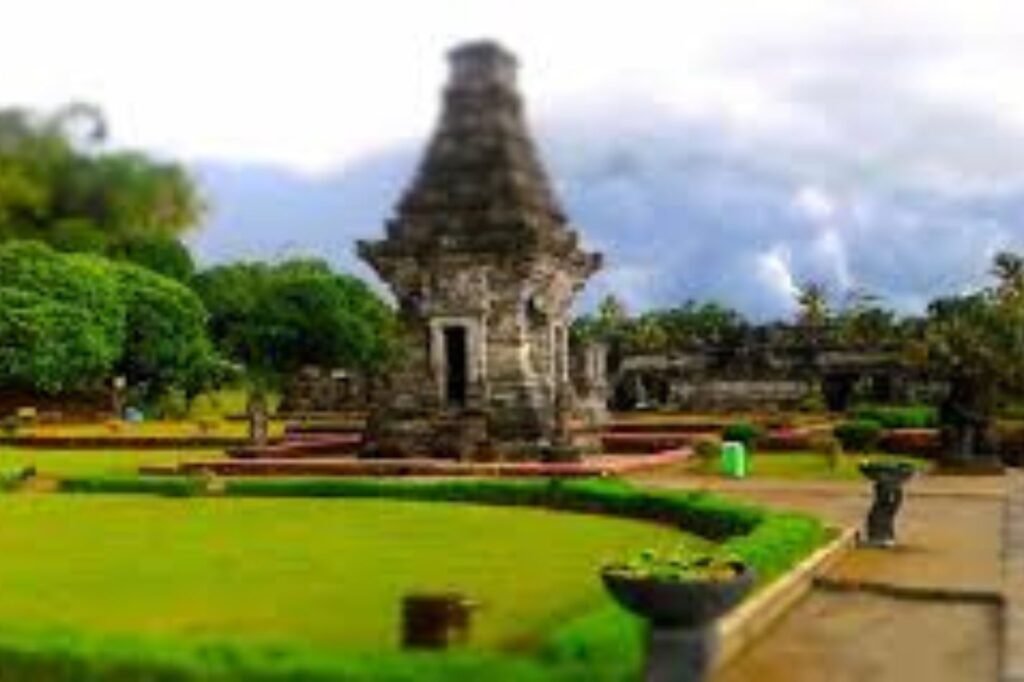 candi penataran 2 1024x682