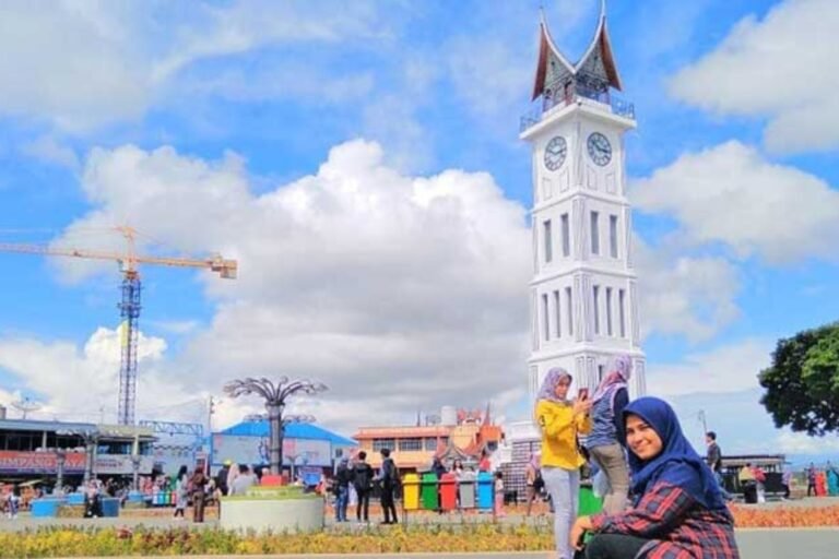 jam gadang bukit tinggi 8 768x512