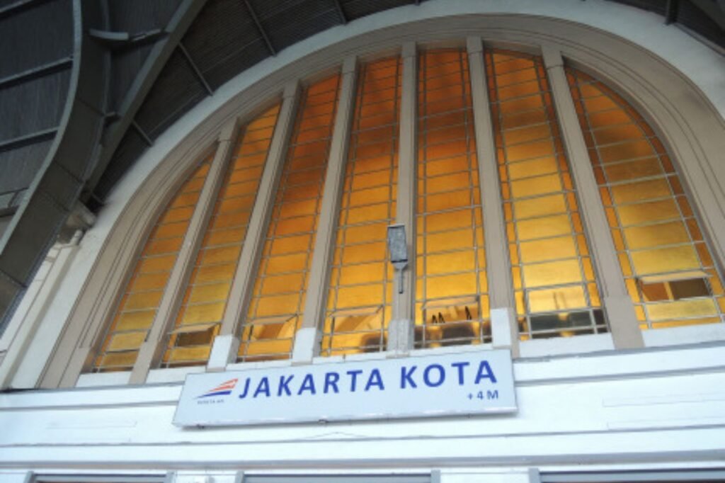 kantor pos pertama 1 1024x682