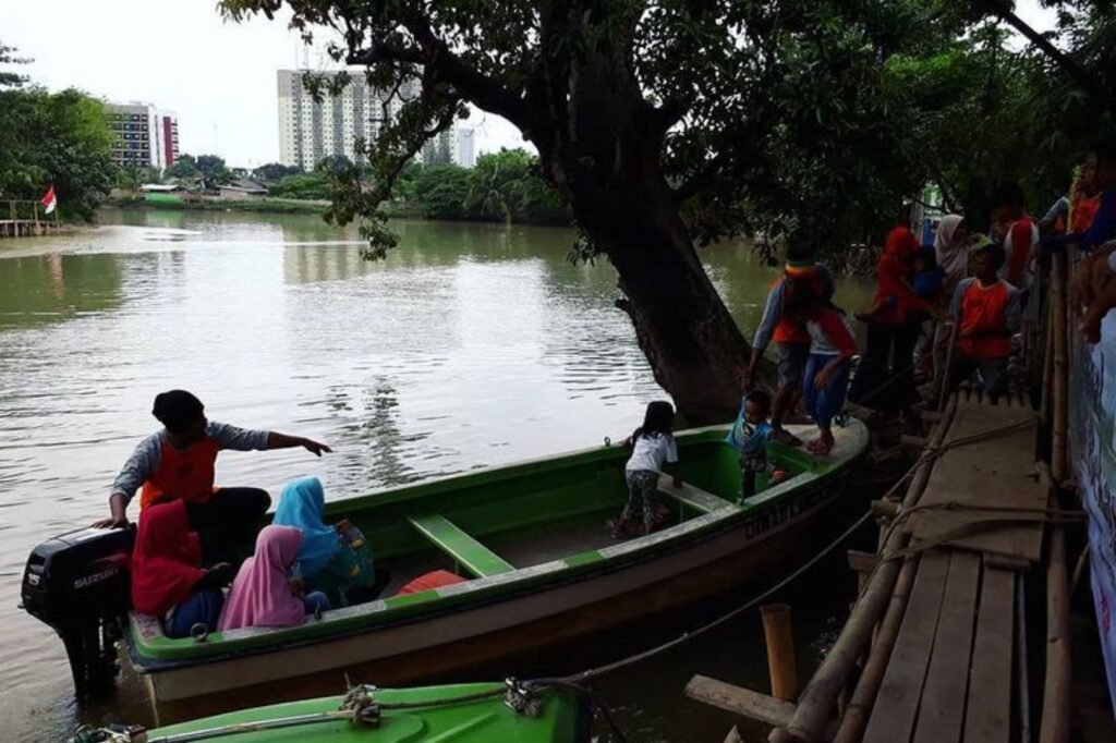 hutan bambu bekasi 1024x682