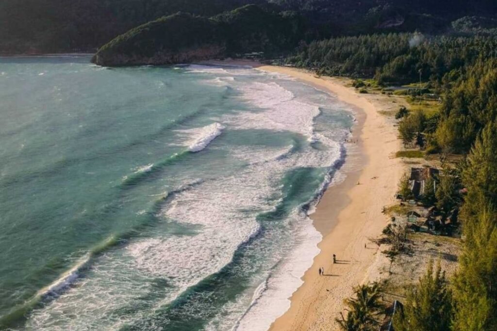 pantai lampuuk aceh 2 1024x682