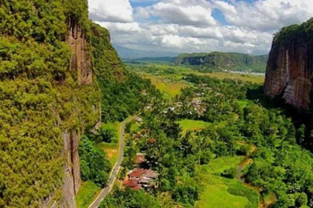 Lembah Harau8 1024x682