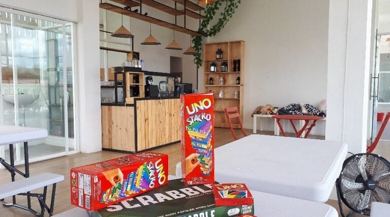 hutanta cafe 1 768x427