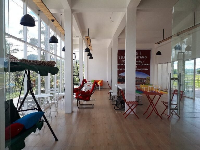 hutanta cafe 2 768x576