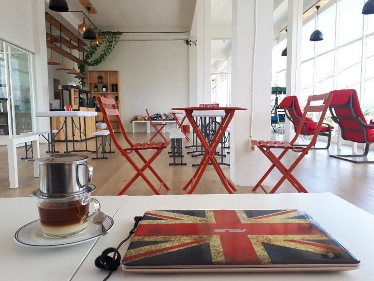 hutanta cafe 768x576