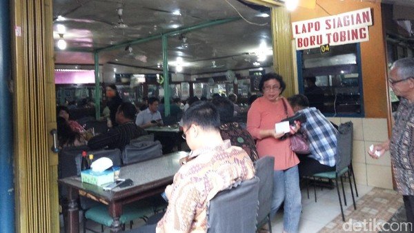 c78b9db0 1b93 4b60 8cc1 a2ff6bacc905 169