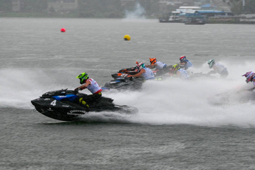 20250514151919 1078 aquabike indonesia 2024 arek rejs 0140 1024x683