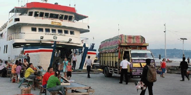 pelabuhan gunung sitoli