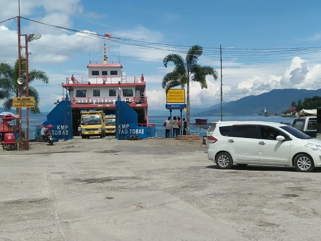 pelabuhan tomok1 1024x768