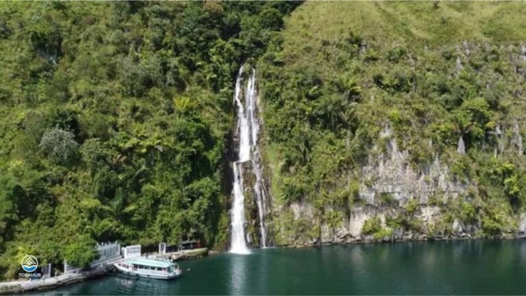 air terjun situmurun8 768x433