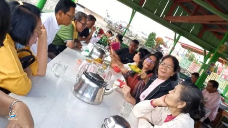 rumah makan fly over laguboti4 768x432