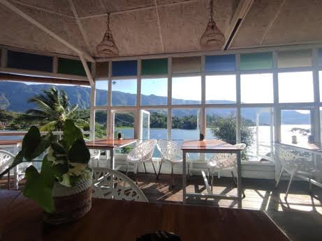hub tata cafe guesthouse
