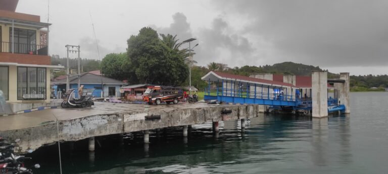 pelabuhan tomok scaled 768x346